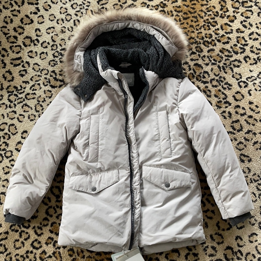 🆕 HERNO Boys grey down jacket with detachable hood with fur trim Size 10
